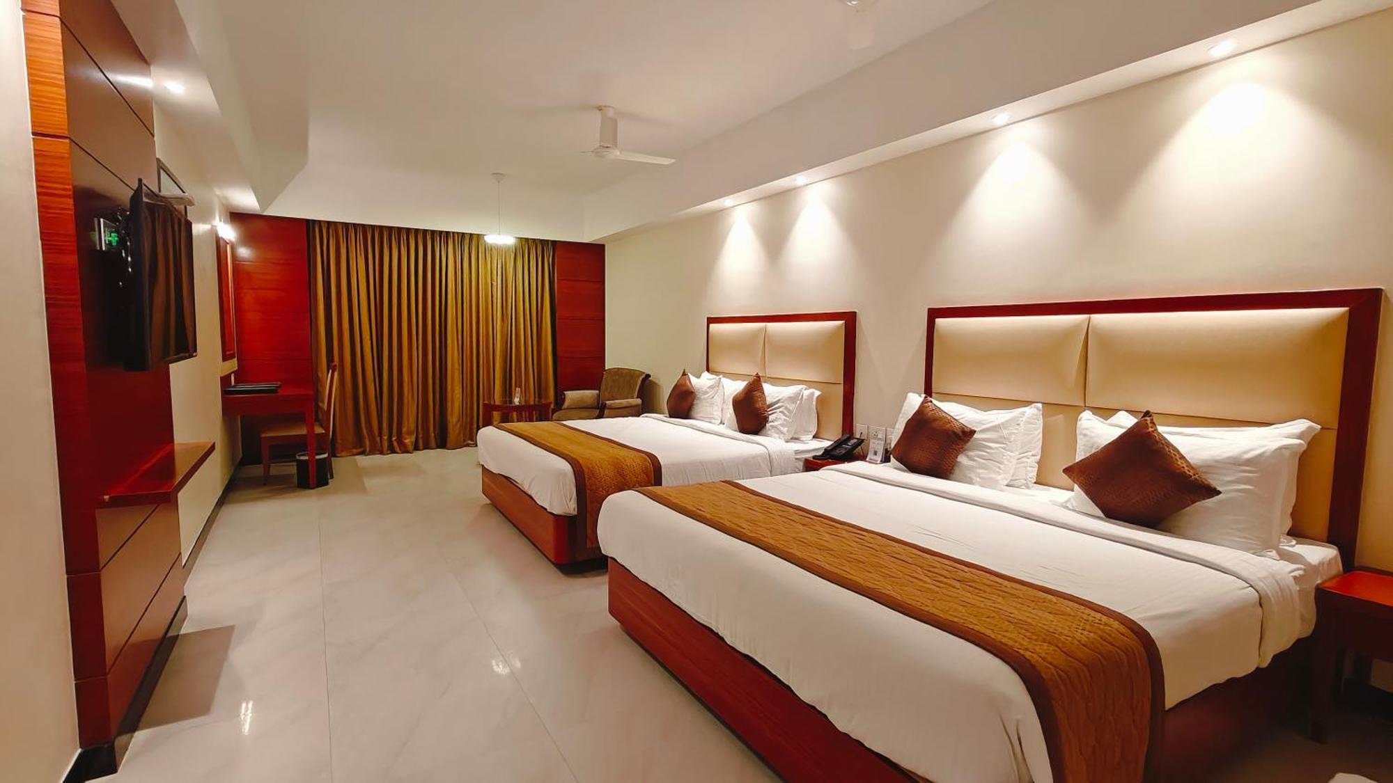 Hotel MM Legacy à Kanchipuram Extérieur photo