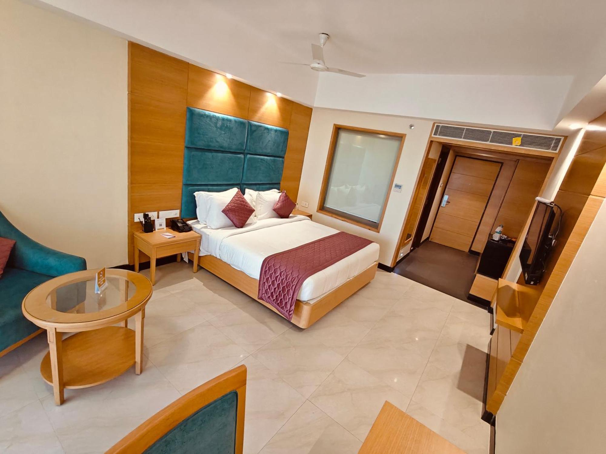 Hotel MM Legacy à Kanchipuram Extérieur photo
