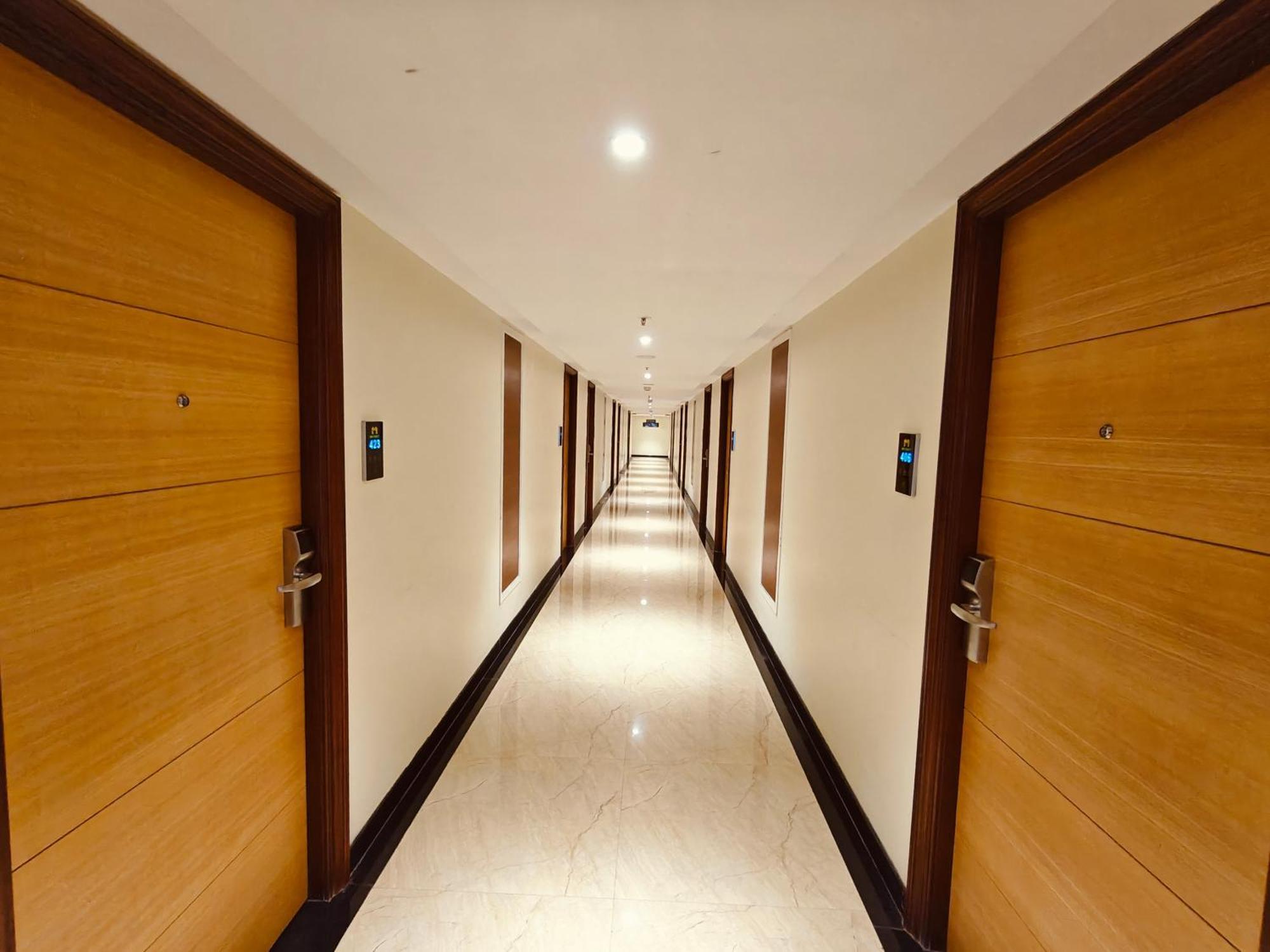 Hotel MM Legacy à Kanchipuram Extérieur photo